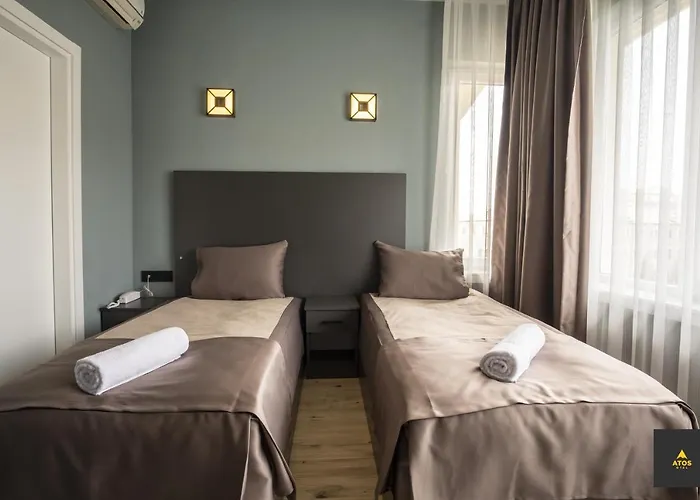 Atos فندق إسكيشير