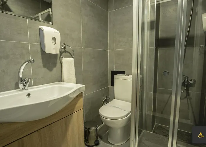 Atos فندق إسكيشير